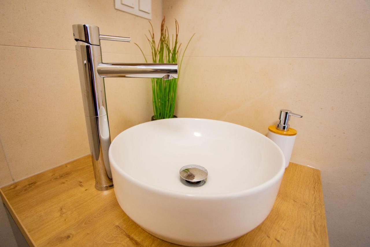 Exclusive Penthouse Old Town With Sauna And Jacuzzi モスタル エクステリア 写真